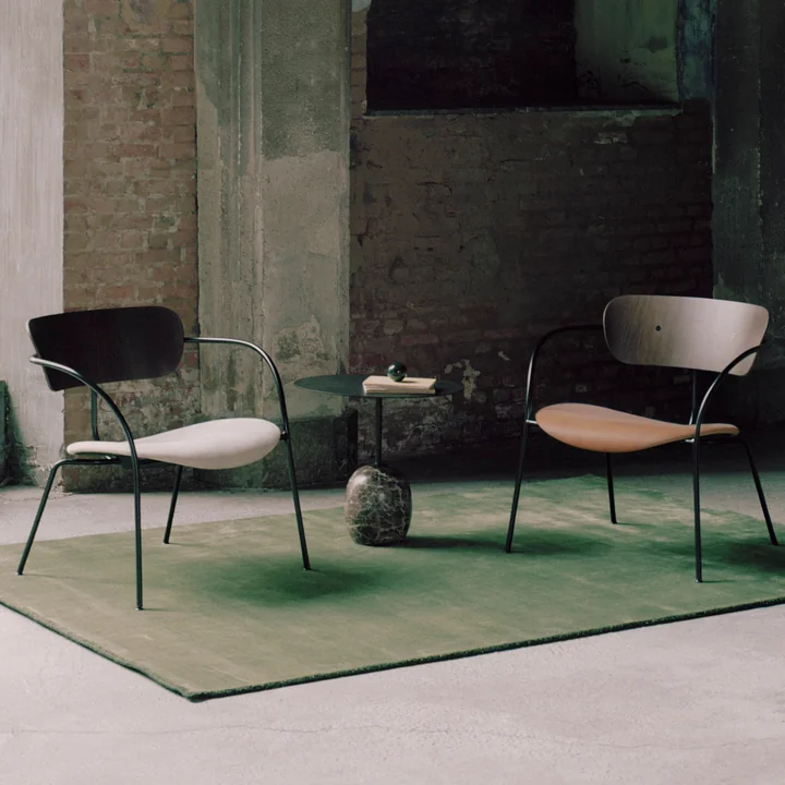 Pavilion Loungechair von &Tradition in Kombination