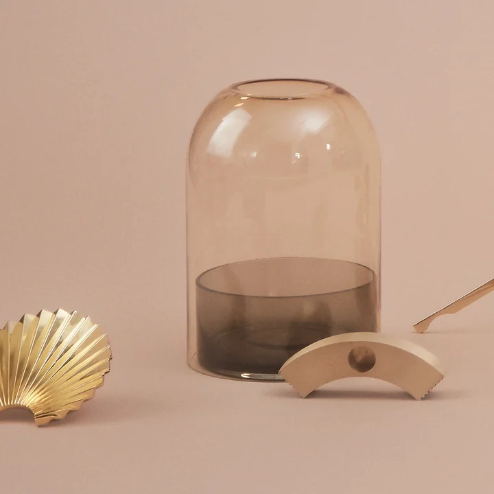 Tota Windlicht Ø 16,2 x H 23 cm in schwarz / amber von AYTM