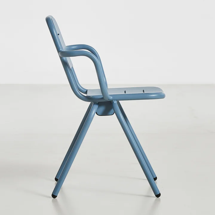 Ray Café Armchair von Woud in blau
