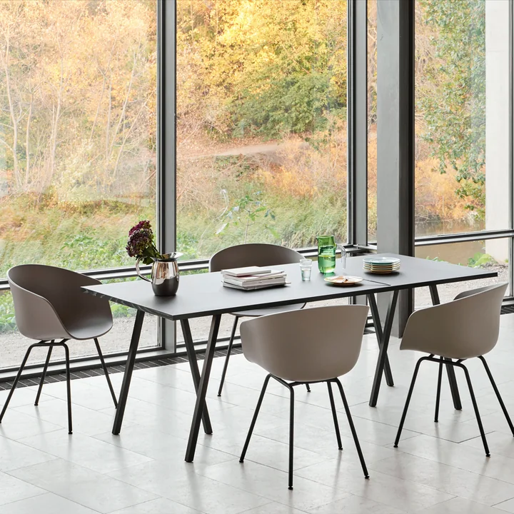 About A Chair AAC 26 von HAY