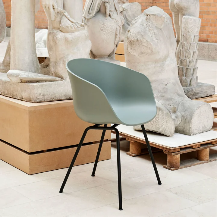 About A Chair AAC 26 von HAY