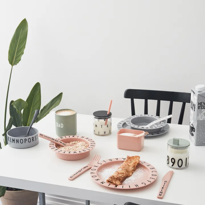 Trinkgläser, Becher und Besteck von Design Letters