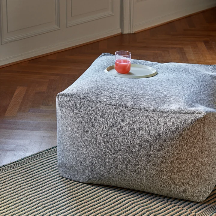 Varer Pouf von HAY in grey sprinkle