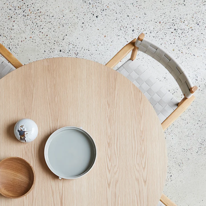 Motif Armlehnstuhl von Form & Refine