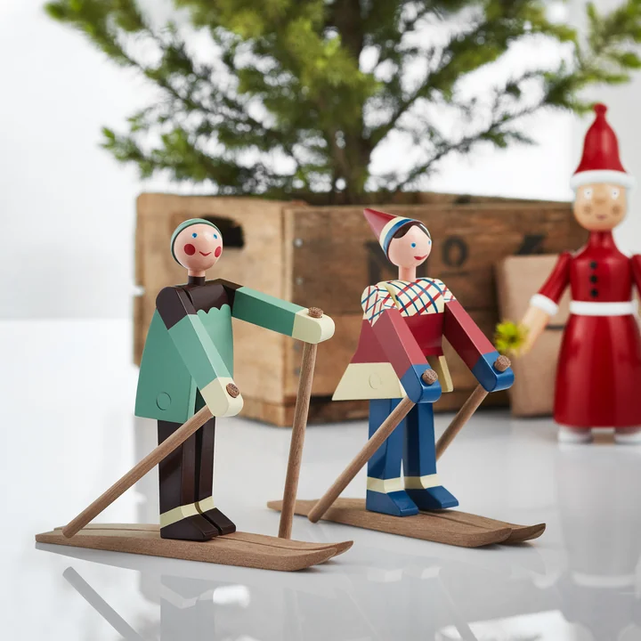 Skiläufer Boje und Datti unterwegs im Winter