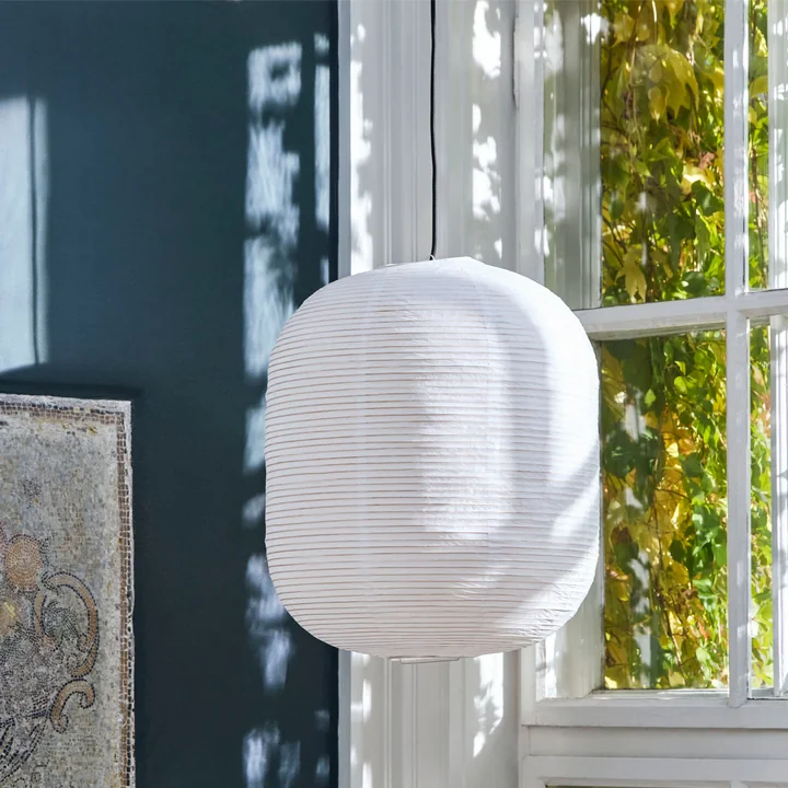 Der längliche Rice Paper Lampenschirm von HAY