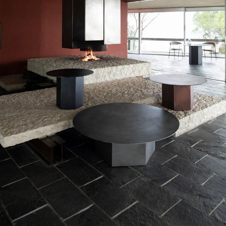 Epic Steel Coffee Table von Gubi