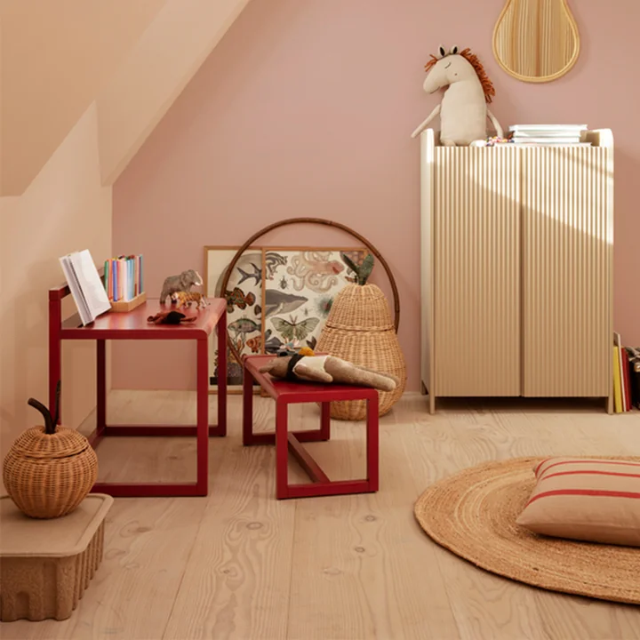 Little Architect Schreibtisch und Bank von Ferm Living