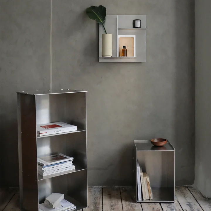 Rivet Typecase Wandablage von Frama in Aluminium