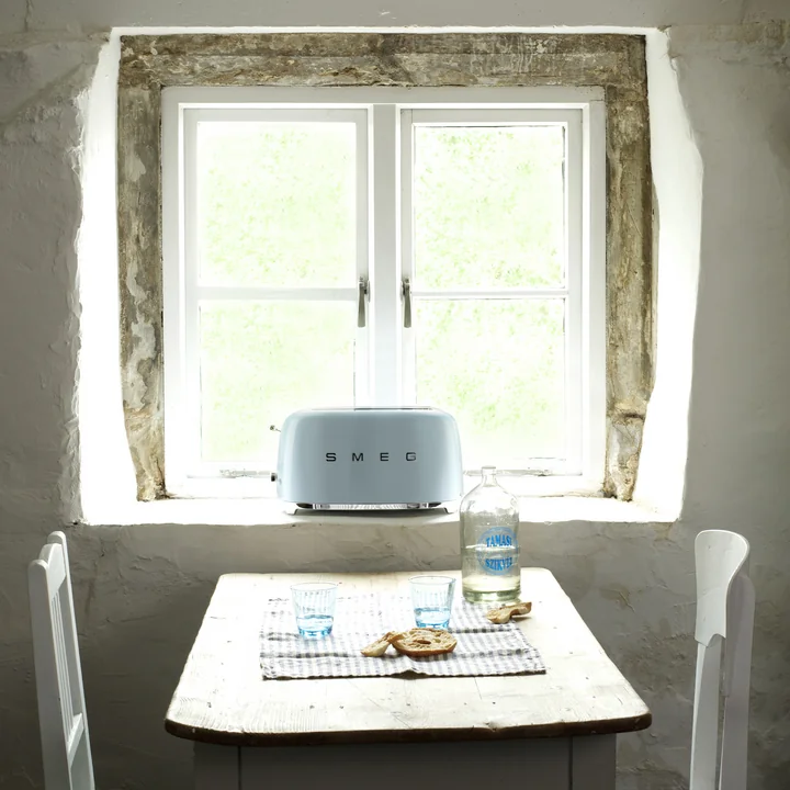 2-Schlitz Toaster lang TSF02 von Smeg