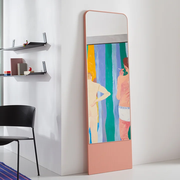 Fein umrandeter Standspiegel 