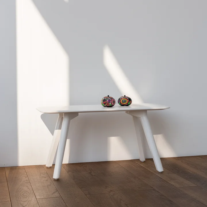 Elegante Bank in klein und groß