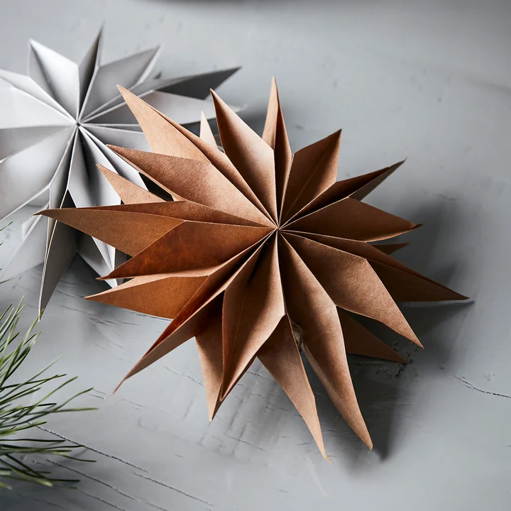 Capella Papier Weihnachtsstern von House Doctor in der Farbe pearl