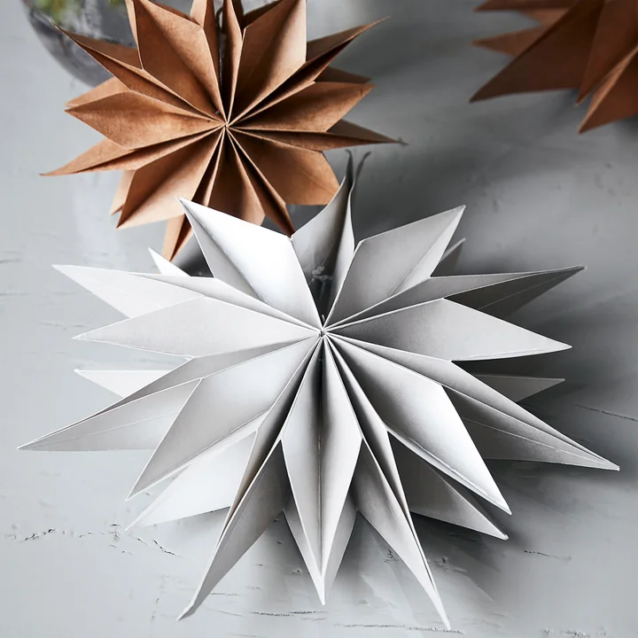 Capella Papier Weihnachtsstern von House Doctor in der Farbe pearl