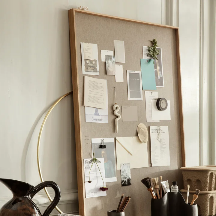 Scenery Pinnwand von Ferm Living in der Ausführung Eiche natur / beige