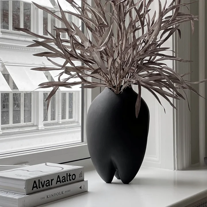 Sumo Vase Slim von 101 Copenhagen in coffee / dunkelbraun