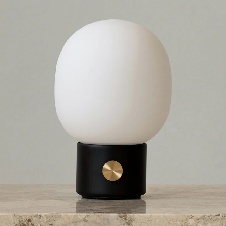 JWDA Akkuleuchte, Ø 14,4 cm, schwarz von Audo