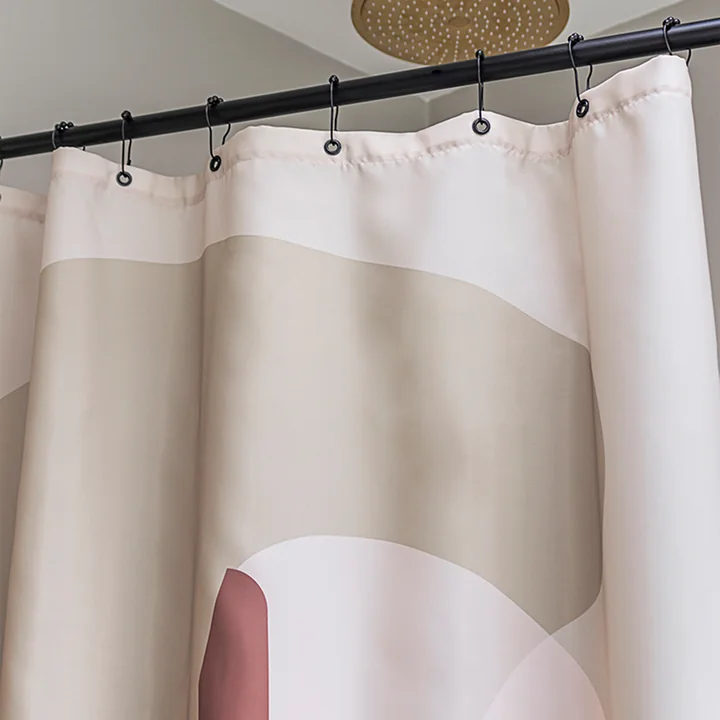 Gallery Duschvorhang von Mette Ditmer in sand