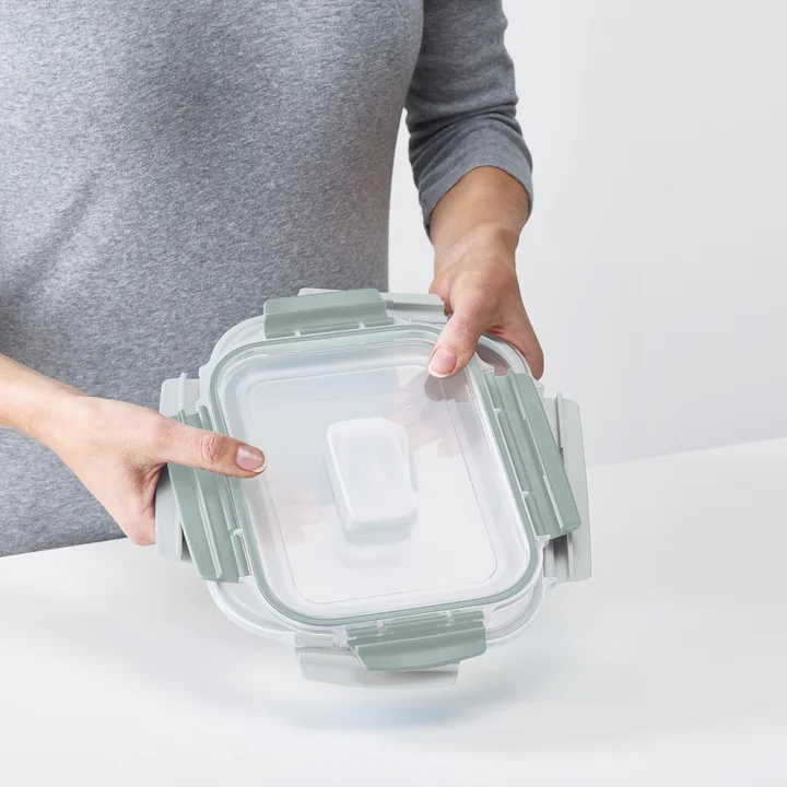 Nest Lock Vorratsdosen von Joseph Joseph in salbei