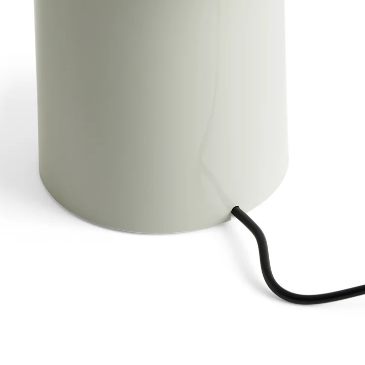 Pao Akkuleuchte, cool grey von HAY