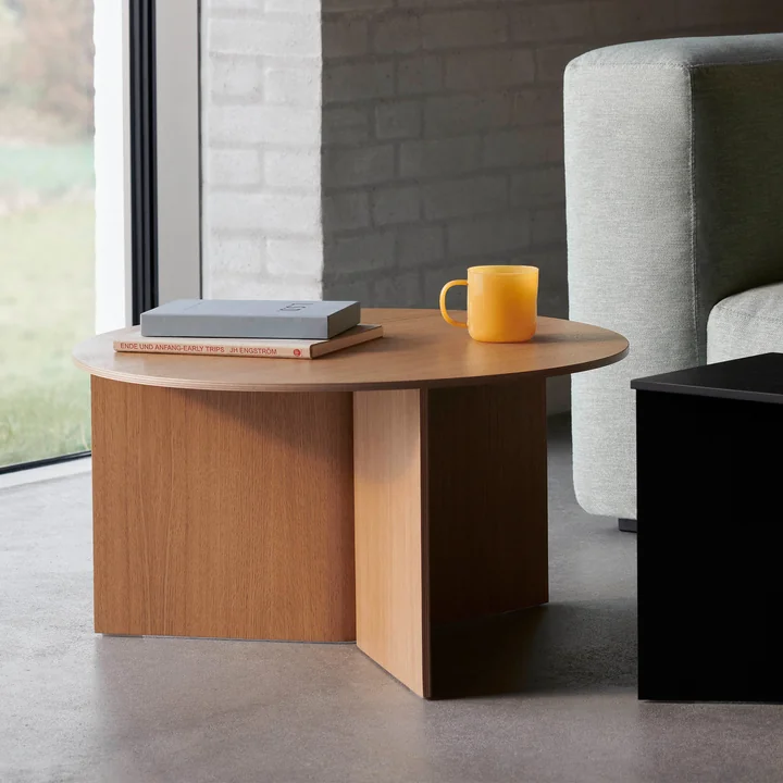 Der Slit Table Round von HAY