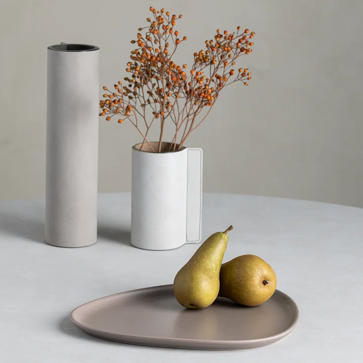 Curve Stoneware Teller von Lind DNA