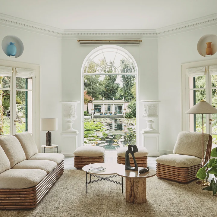 TS Outdoor Beistelltisch und Bohemian 72 von Gubi