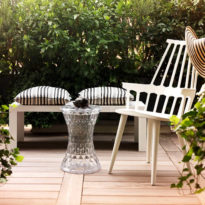 Stone Beistelltisch und Hocker von Kartell in der Ausführung transparent