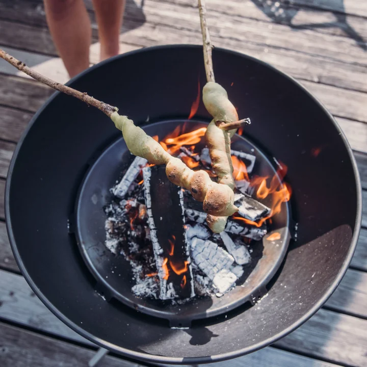 Bowl 57 Feuerschale, mit Dreibein von höfats