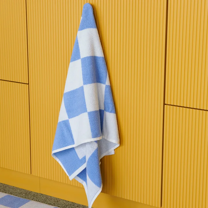 Check Badetuch, 70 x 136 cm von HAY
