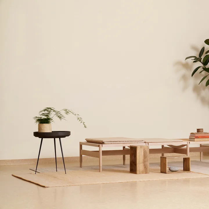 Der Bowl Table medium von Mater