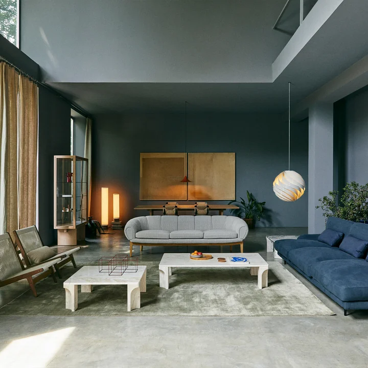 Doric Couchtisch von Gubi