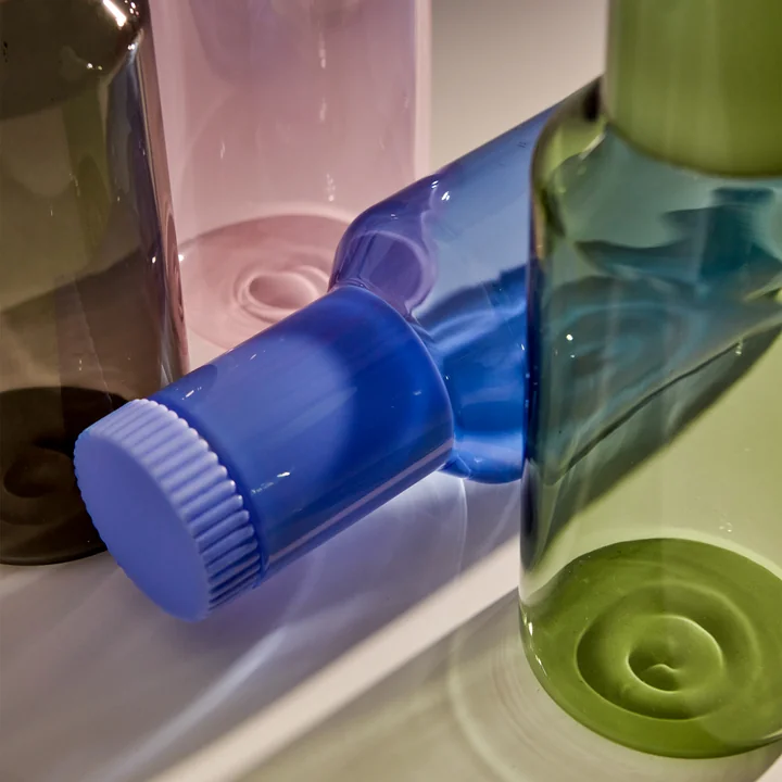 Tube Glaskaraffe, 1 l, smoke / milky white von Design Letters