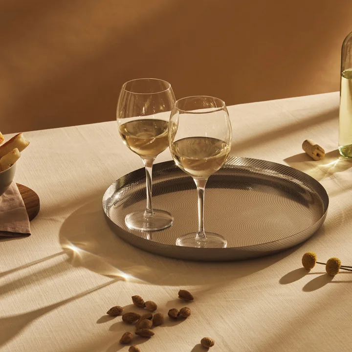 Tablett mit Reliefdekor JM15 von Alessi