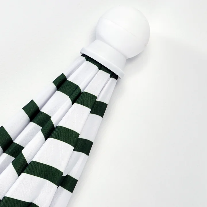 Oktogon Sonnenschirm, Ø 180 cm, grün / weiß von House Doctor