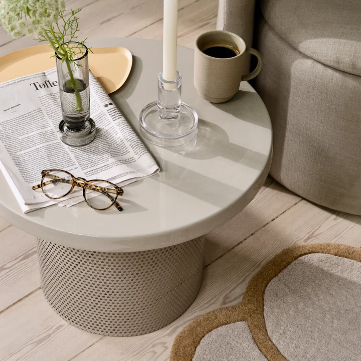 Tulina Tisch von Broste Copenhagen in der Farbe off-white