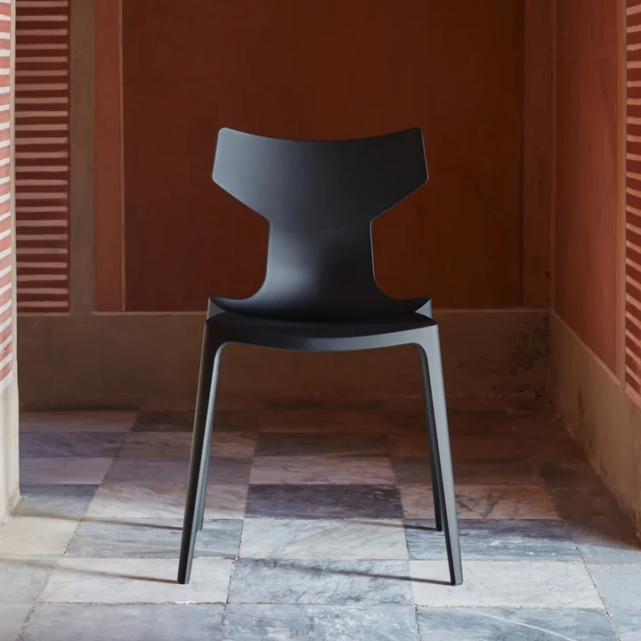 Re-Chair Stuhl, powered by Illy, schwarz matt von Kartell