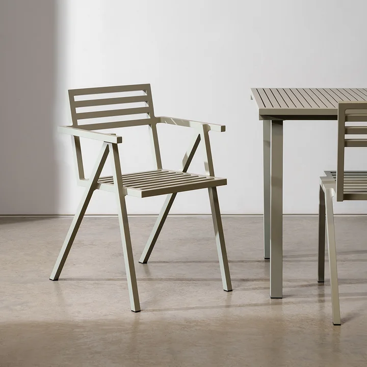 NINE - Outdoor Stacking Armchair, grau