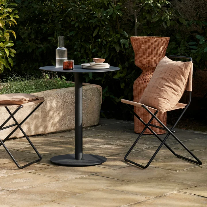 Pond Bistrotisch von Ferm Living in der Farbe schwarz