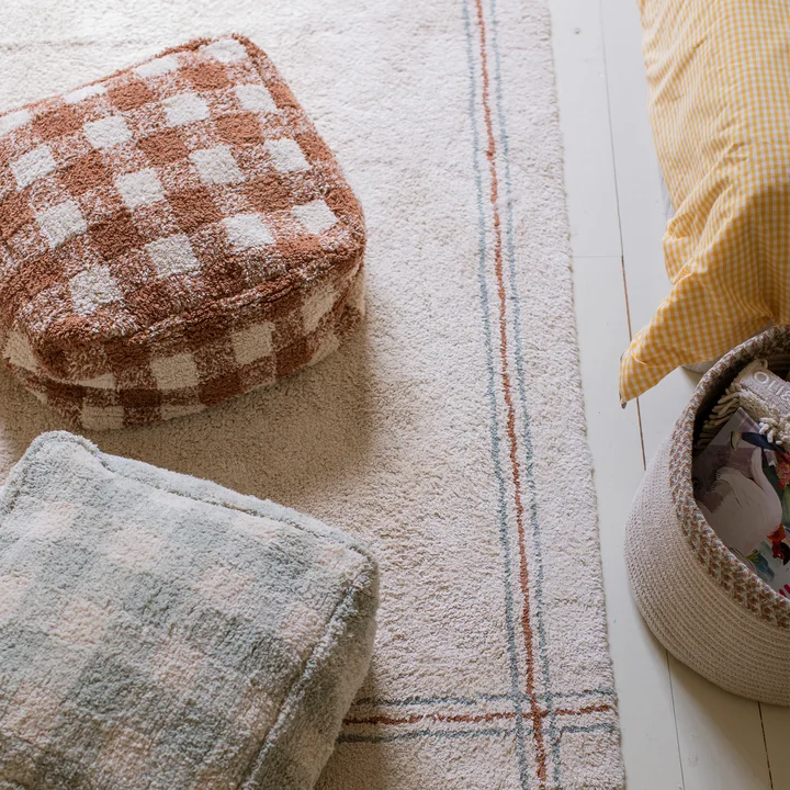 Vichy Pouf, 40 x 40 cm, toffee von Lorena Canals