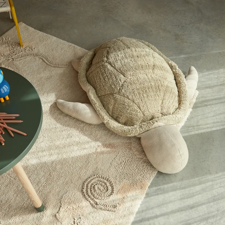 Sea Turtle Pouf von Lorena Canals