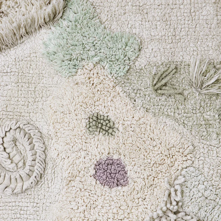 Seabed Spielteppich mit Spielzubehör von Lorena Canals