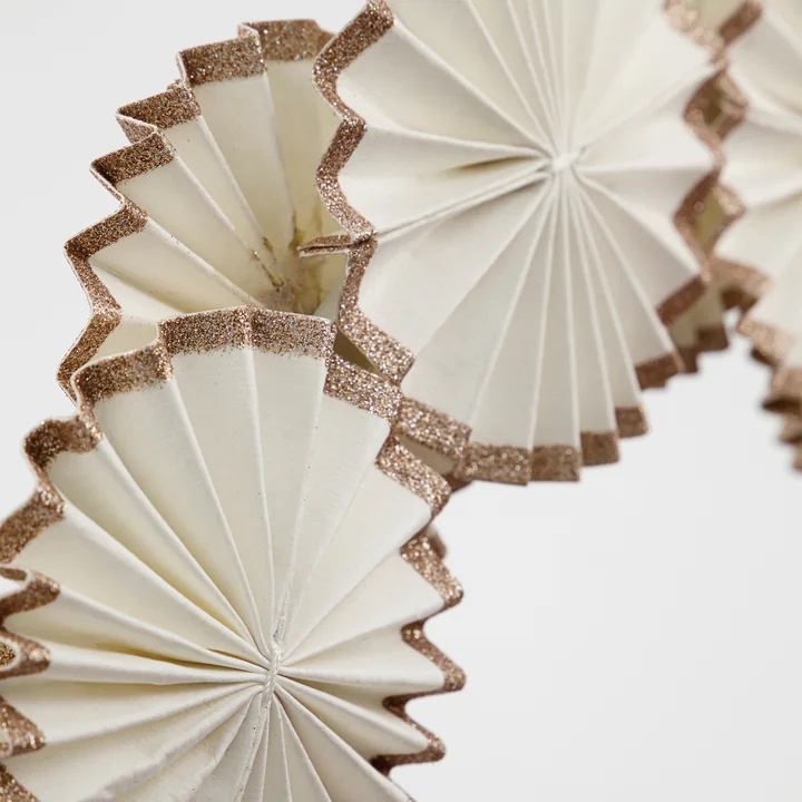 Rosette Kranz bei House Doctor in der Ausführung off-white