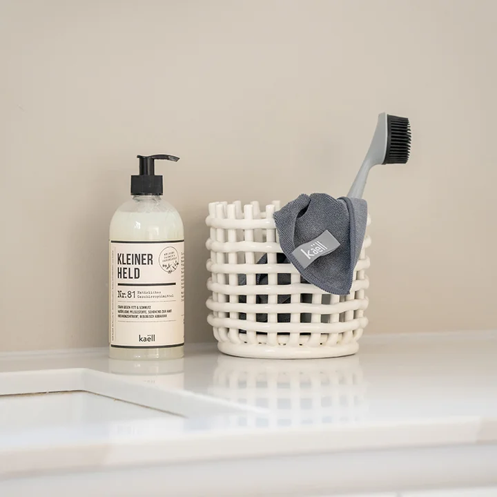 kleiner Held Geschirrspülmittel von Kaëll