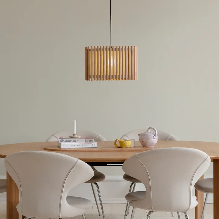 Komorebi Leuchtenschirm von Umage in der Ausführung Eiche natur