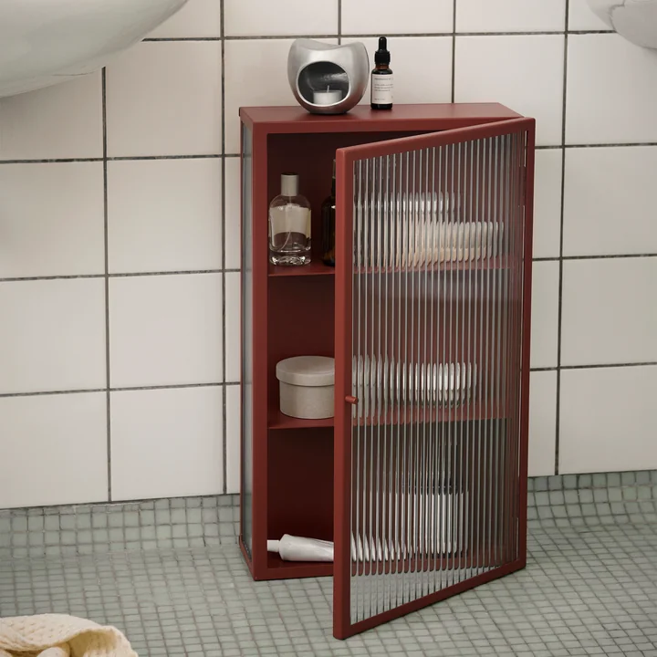 Haze Wandschrank, Glas / oxide red von Ferm Living