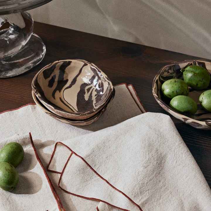 Ryu Teller und Schale von Ferm Living