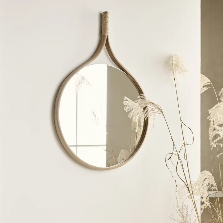 Bolia - Racquet Wandspiegel 101 x 70 x 5 cm rund, Eiche geseift