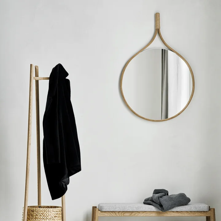 Bolia - Racquet Wandspiegel 101 x 70 x 5 cm rund, Eiche geseift