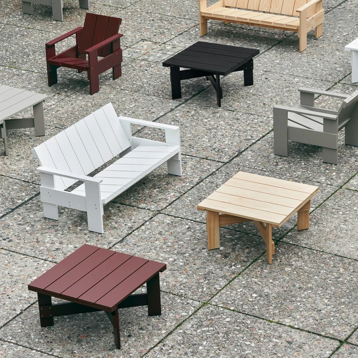 Crate Lounge Sofa und Beistelltisch von HAY